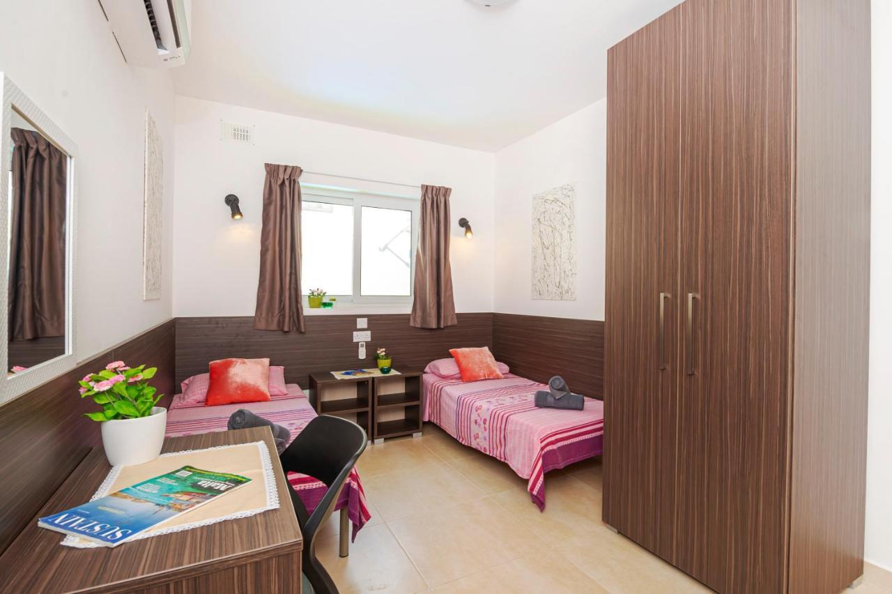 Summer Breeze 3 Bedroom Family Maisonette With Sunny Terrace In Mellieha - By Getawaysmalta Экстерьер фото